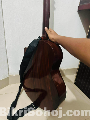 Insha Guitar 32 Inc.